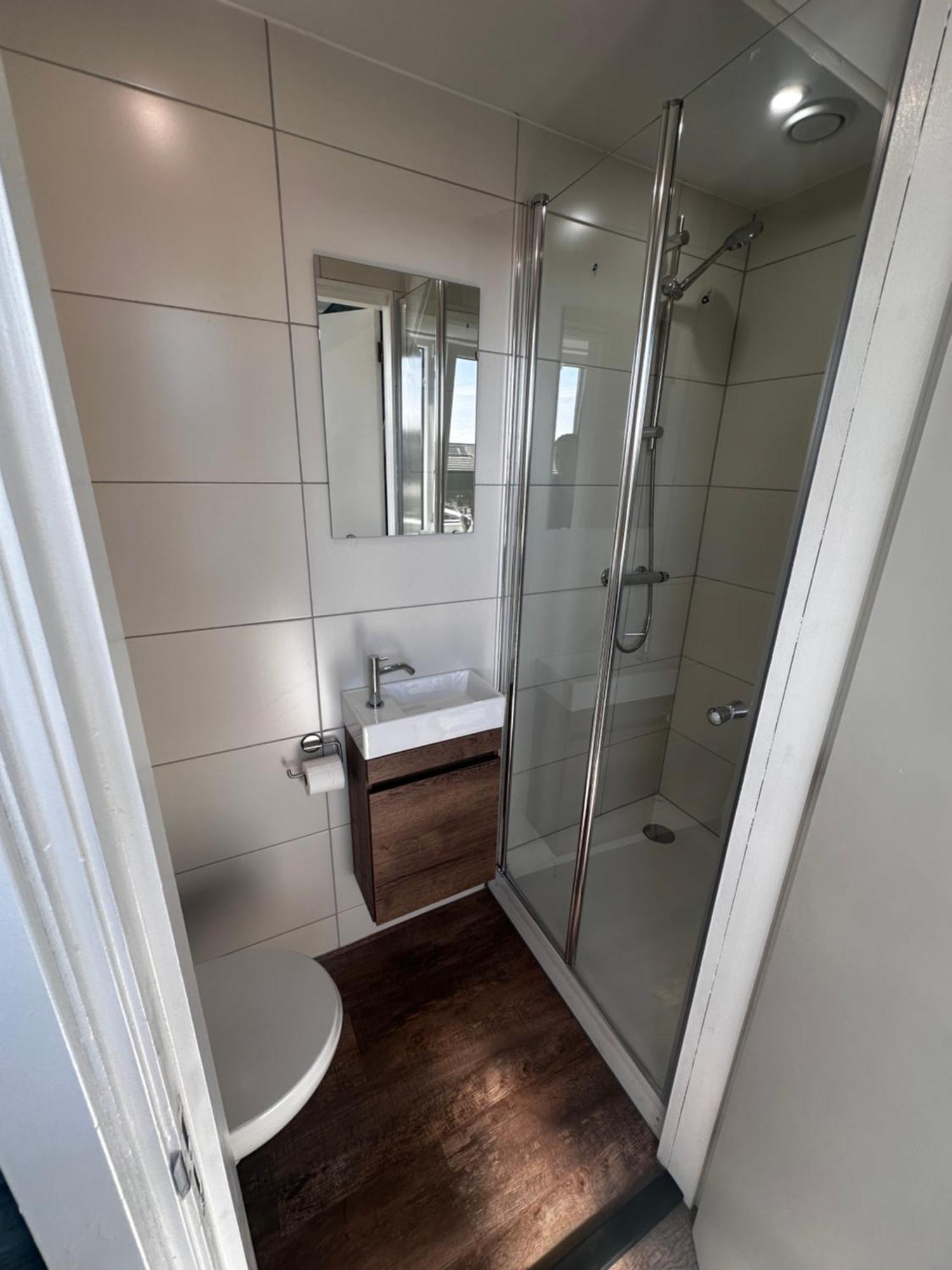 Eetcafe Punt Bed & Breakfast Roelofarendsveen